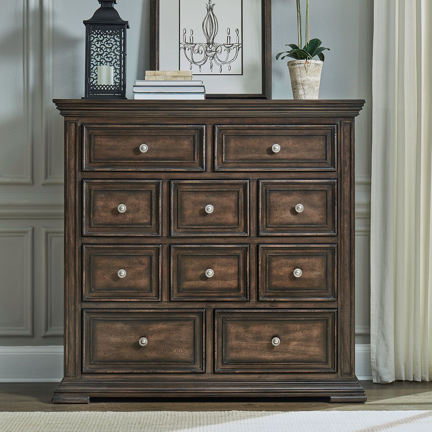 Liberty Furniture | Products | 10 Drawer Chesser