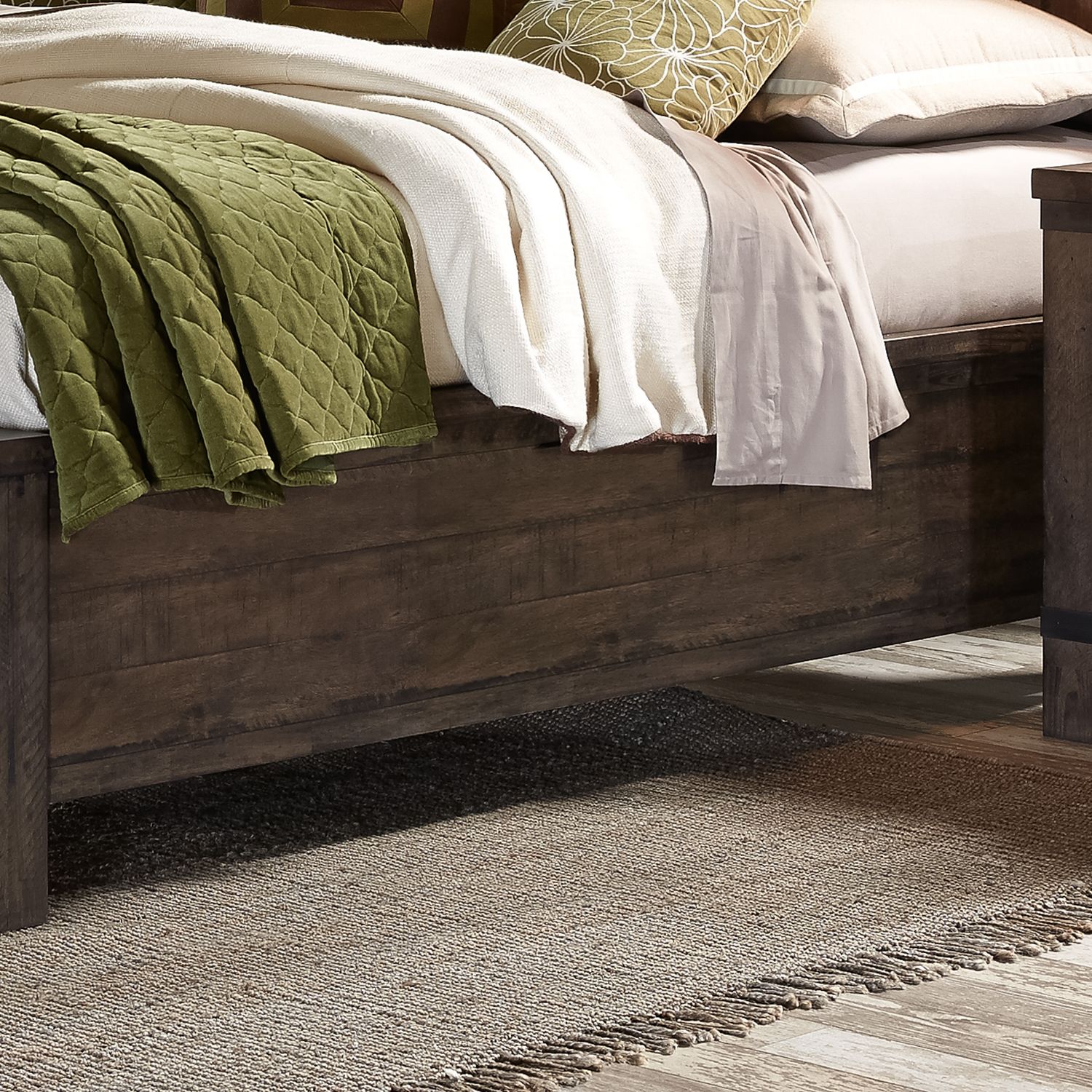 Thornwood Hills Storage Bed Rails 759BR90RSP