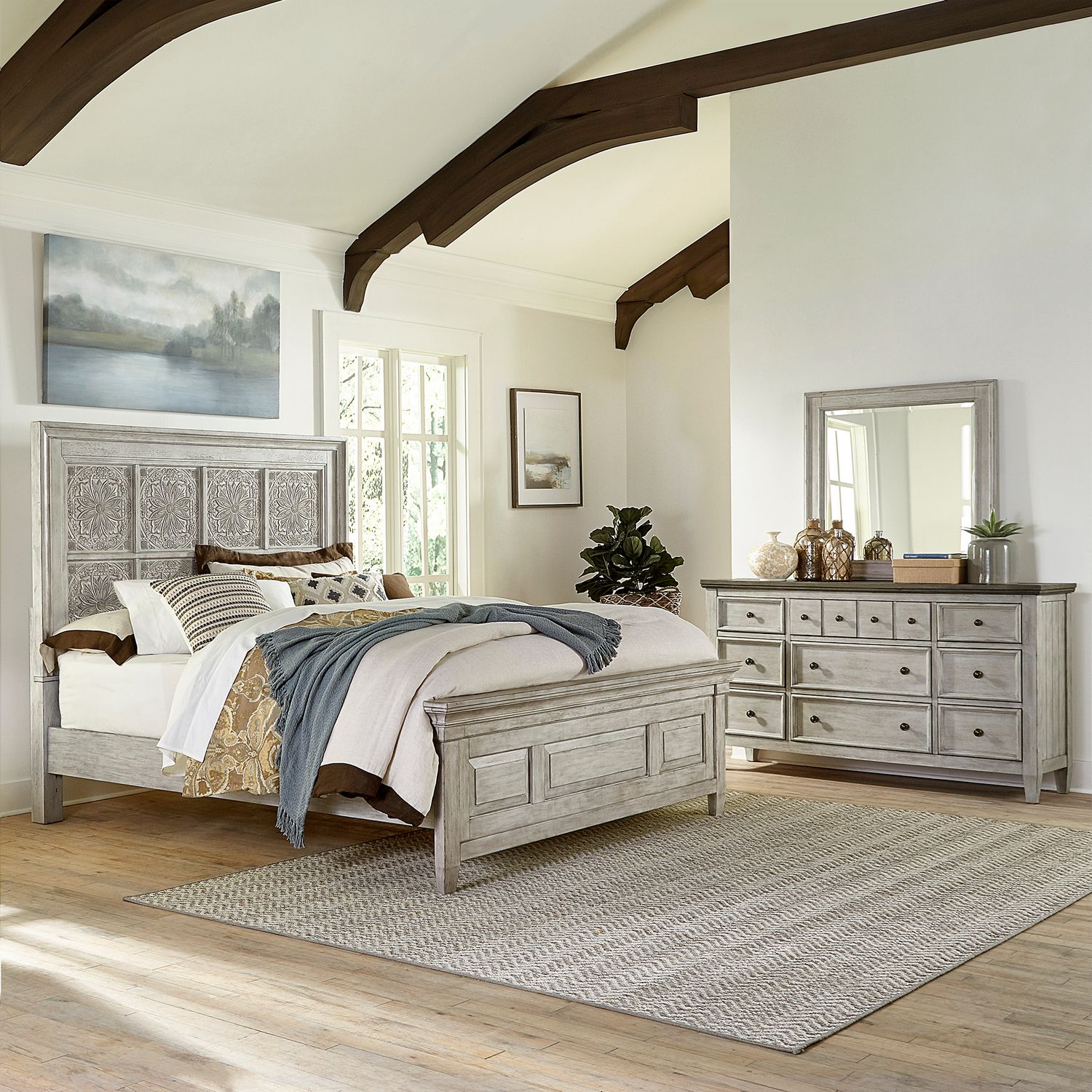 Heartland King Opt California Panel Bed, Dresser & Mirror 824BROCPBDM