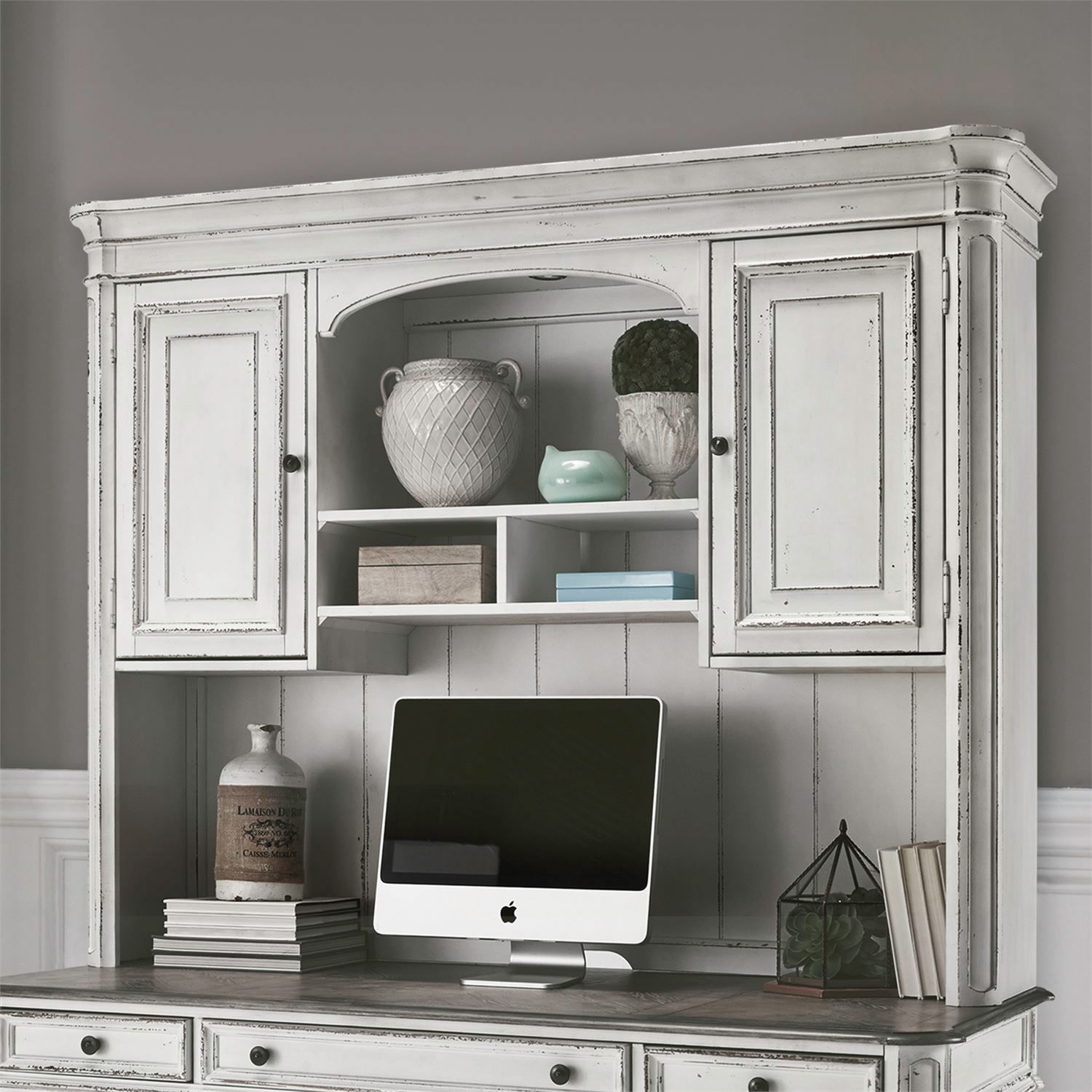 Liberty Furniture | Products | Jr Executive Credenza Hutch